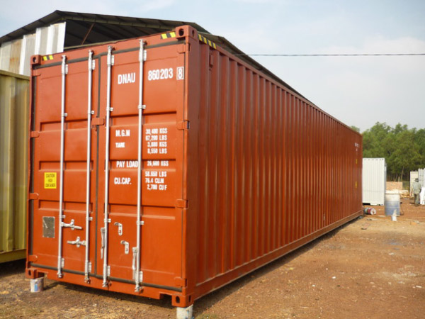 Container 40 feet thường không chỉ được sử dụng để lưu trữ hàng hóa mà có thể hoán cải thành cont văn phòng, nhà ở, quán cafe