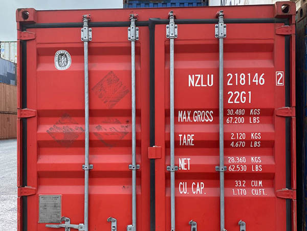 Số container thường được ghi trên các vách container