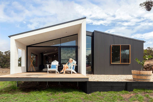 Thiết kế nhà container 40ft độc đáo với 3 mặt kính