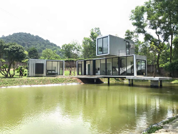 Nhà container ở ven sông gần gũi thiên nhiên, yên bình
