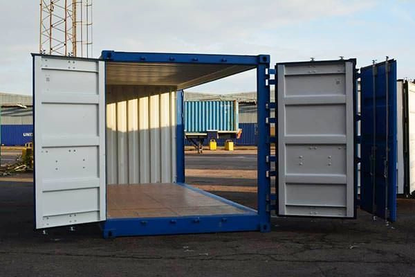 Phần cửa container cần có gioăng kín nước để bảo vệ hàng hóa bên trong