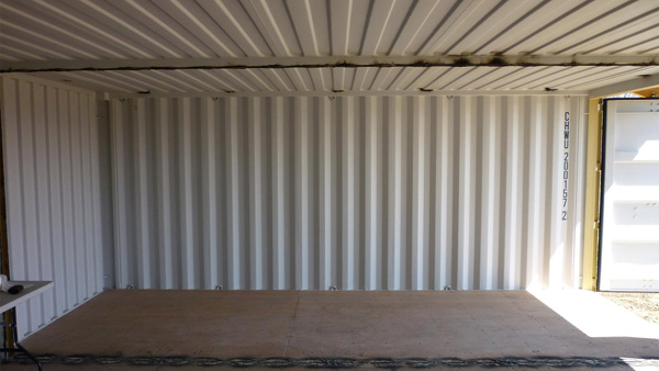 Phần vách dọc trong cấu tạo container có dạng tấm kim loại lượn sóng