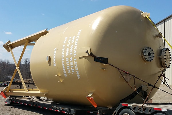 Lined Tanks thường được dùng để vận chuyển các loại chất lỏng có tính ăn mòn
