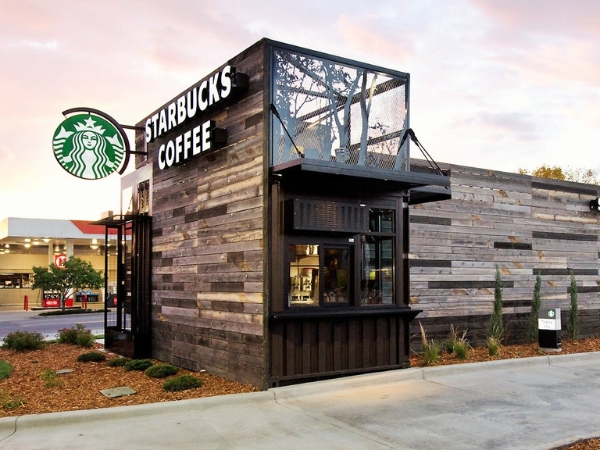 Thương hiệu Starbucks nổi tiếng cũng ứng dụng mô hình cafe xe container