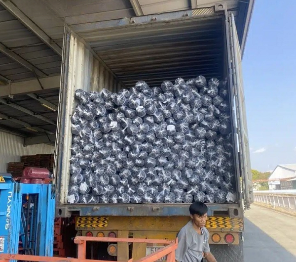 Container 40ft vận chuyển vải