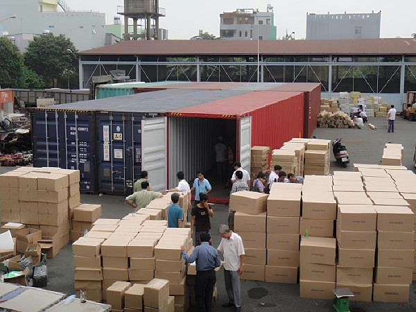 Thiết bị điện tử vận chuyển bằng container