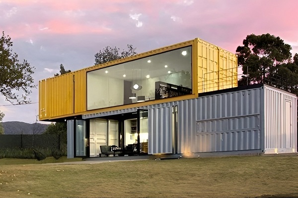 Mẫu container văn phòng 2 tầng được xếp chồng từ 2 container 40 feet