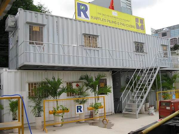 Văn phòng container tích hợp phòng y tế sử dụng tại công trường