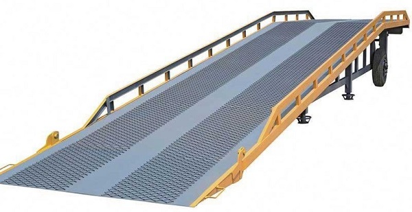 Cầu nâng di động có bánh xe
